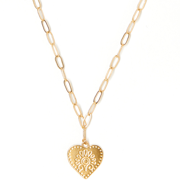 TESS + TRICIA Gold-plated Heart Pendant Necklace - Picture 2 of 5